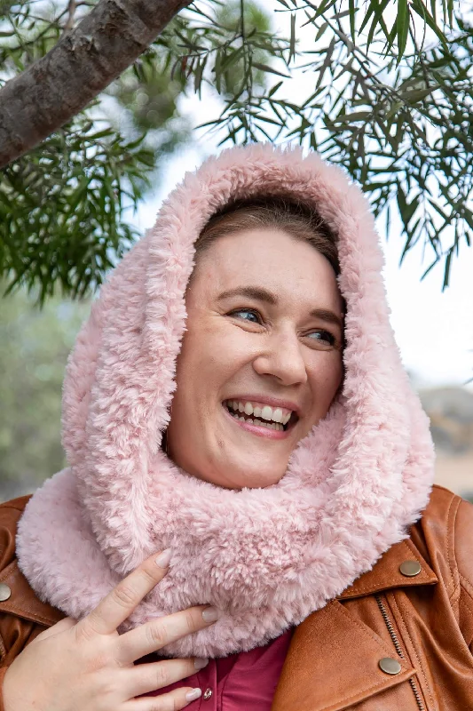  -Anti-slip claw protection raincoat FOR dogsCrochet Kit - Faux Fur Snood
