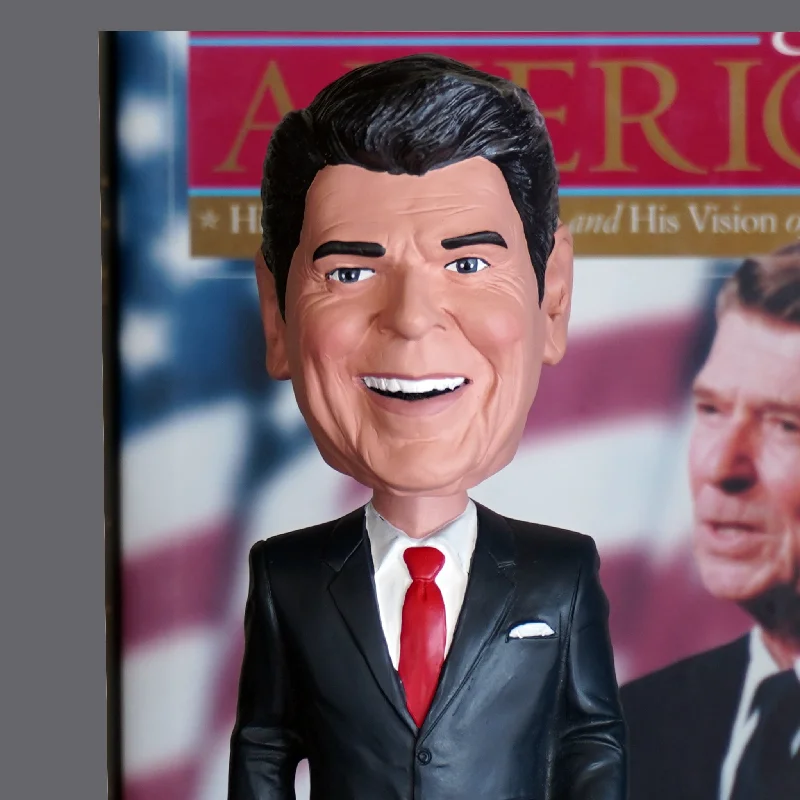  -Splash-proof food bowl AND Anti-choking slow food bowlRonald Reagan Bobblehead
