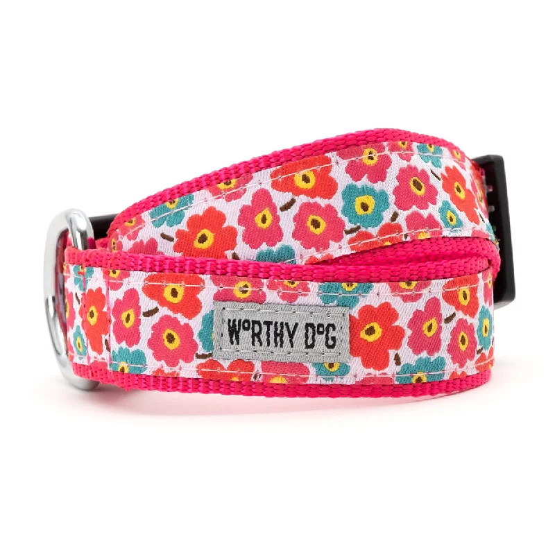  . **Cat scratching board corrugated paper**Fleurs Dog Collar Pink