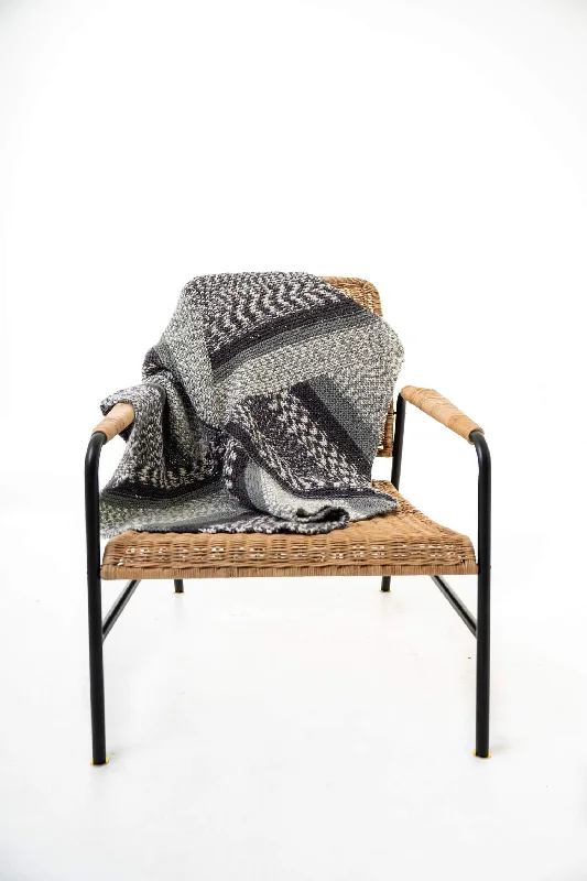 - ​​Pet toys under    yuanHexagon Baby Afghan (Knit)