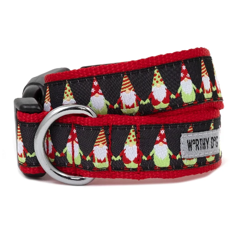  . **Pet comb to remove loose hair**Gnomes Dog Collar