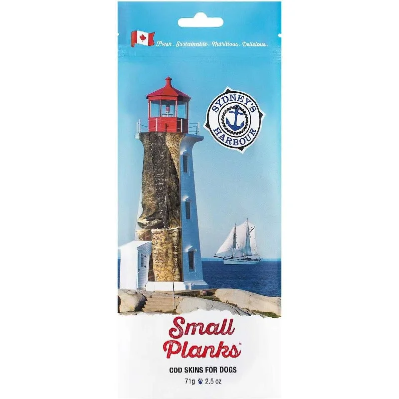 ---This & That Harbour Small Fish Planks Dehydrated Cat & Dog Treat 2.5oz