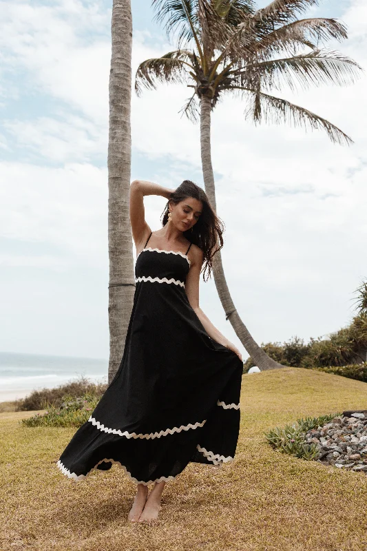  -Anti-scratch scratching board AND cat bed in oneYana Maxi Dress - Black Cream
