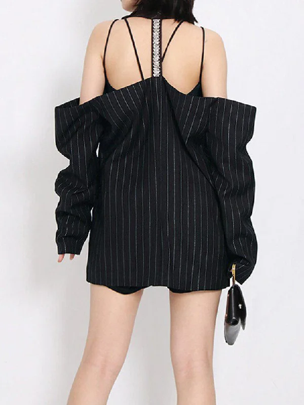- ​​Pet toys under    yuanCut-Out Striped Blazer