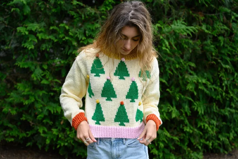 - ​​Christmas pet Christmas clothingTree Sweater (Knit)
