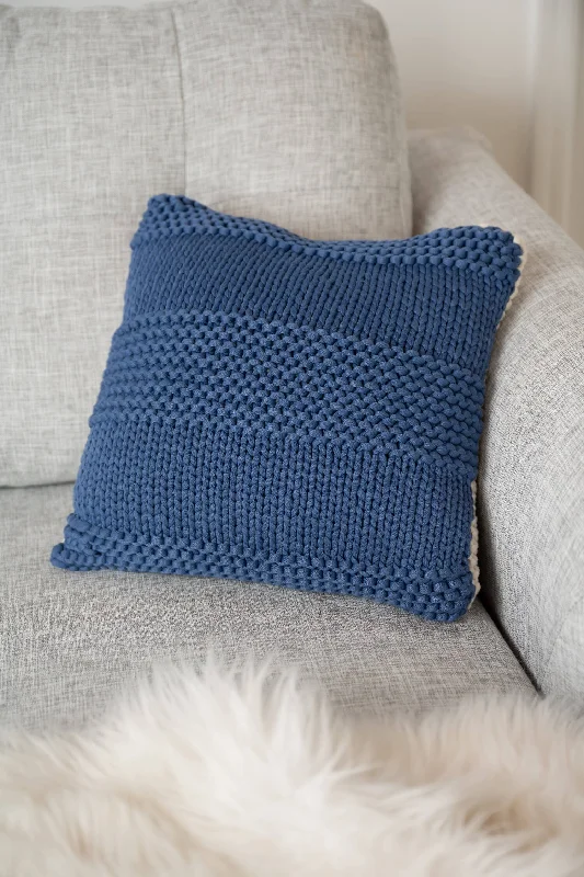 - Deodorizing cat litter tofu litterTextured Pillow (Knit)