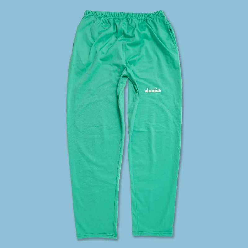 - Remote interactive pet feederVintage diadora Track Pants Medium