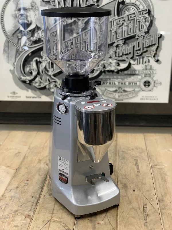 - Automatic induction pet water dispenserMazzer Major Electronic Silver Coffee Grinder