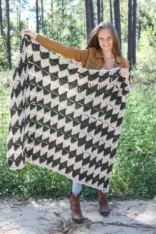- Teething and chewing toys for puppiesCrochet Kit - Zig Zag Triangle Blanket