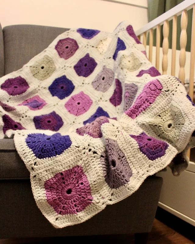 - ​​Pet toys under    yuanCrochet Kit - Wildflower Baby Blanket
